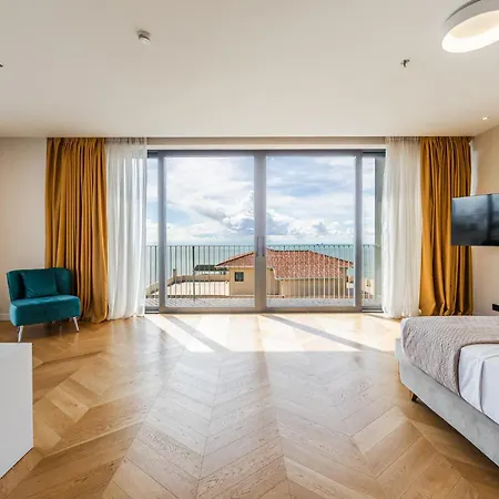 Hotel Premium Selection