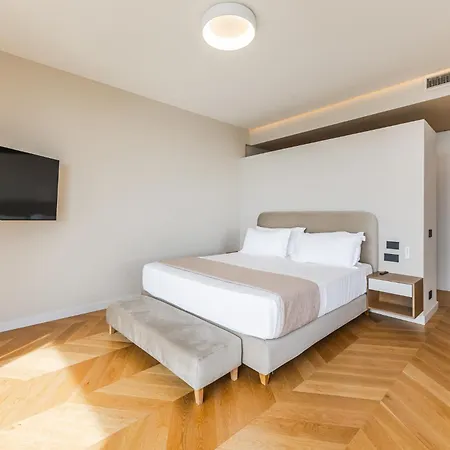 Premium Selection Hotel Golem (Tirana)