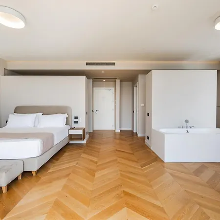 Premium Selection Hotel 4*