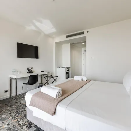 Premium Selection Hotel Golem (Tirana)