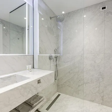 Premium Selection Hotel Golem (Tirana)